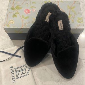 BIRDIES The Phoebe black faux fur mules SZ8